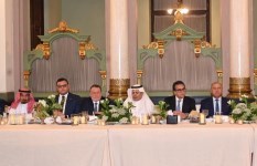 جانب من اللقاء  جانب من اللقاء