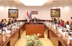 اجتماع وزير الاتصالات مع وفد من جمعية رجال الأعمال الفرنسية اجتماع وزير الاتصالات مع وفد من جمعية رجال الأعمال الفرنسية