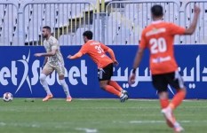 الأهلي يواجه فاركو