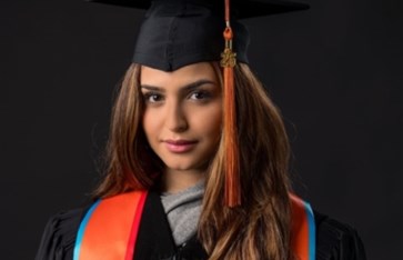 تخرج حلا الترك  تخرج حلا الترك