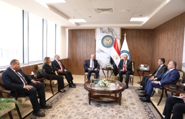 وزير البترول خلال اللقاء  وزير البترول خلال اللقاء