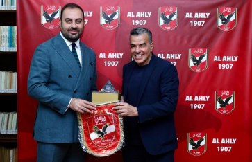 وفد السفارة الأمريكية يزور الأهلي  وفد السفارة الأمريكية يزور الأهلي