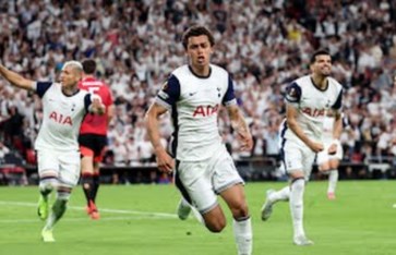 توتنهام هوتسبير  توتنهام هوتسبير