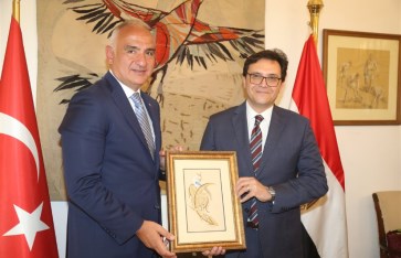 وزير الثقافة  وزير الثقافة