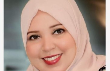 الكاتبة وفاء أنور