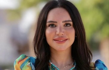 الكاتبةإنجي علاء  الكاتبةإنجي علاء