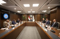 وزير البترول خلال اللقاء  وزير البترول خلال اللقاء