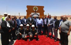 وزير البترول خلال الافتتاح 