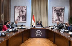 اجتماع لمتابعة خطوات التنمية فى الوادى الجديد اجتماع لمتابعة خطوات التنمية فى الوادى الجديد