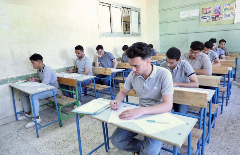 طلاب الصف الاول الثانوي طلاب الصف الاول الثانوي