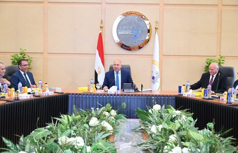 الفريق كامل الوزير. الفريق كامل الوزير.