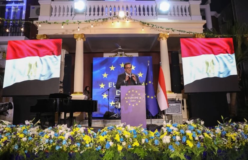 وزير الصحة والسكان وزير الصحة والسكان