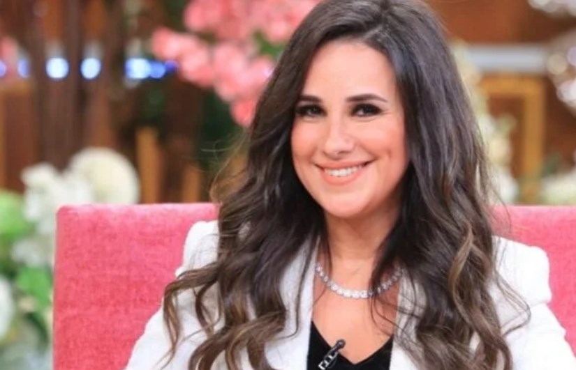 الفنانة شيري عادل الفنانة شيري عادل