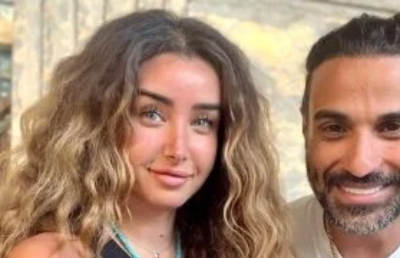 الفنان أحمد فهمي الفنان أحمد فهمي