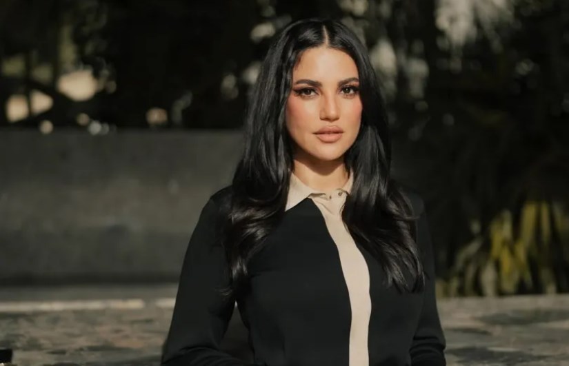 الفنانة درة الفنانة درة