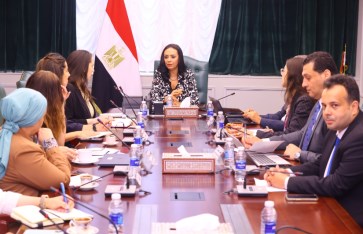 جانب من اللقاء  جانب من اللقاء