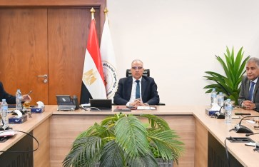 الدكتور  الدكتور