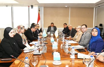 اجتماع وزير الإسكان  اجتماع وزير الإسكان