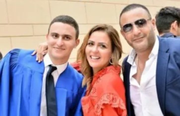 السقا ومها الصغير ونجلهما