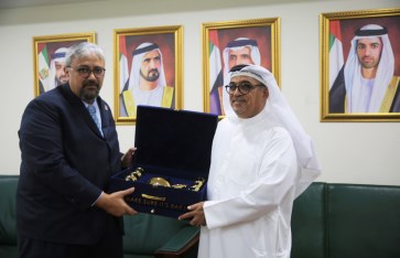 رئيس الغرفة والسفير الماليزي  رئيس الغرفة والسفير الماليزي