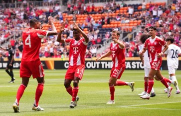 بايرن ميونخ و أوكلاند سيتي  بايرن ميونخ و أوكلاند سيتي