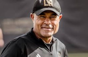 زكي عبد الفتاح  زكي عبد الفتاح