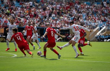 بنفيكا وبايرن ميونخ  بنفيكا وبايرن ميونخ