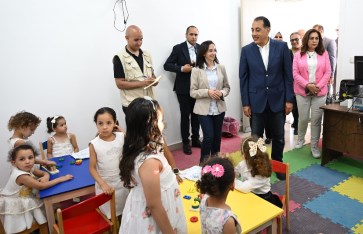 تفقد رئيس الوزراء لمركز تنمية الأسرة والطفل تفقد رئيس الوزراء لمركز تنمية الأسرة والطفل