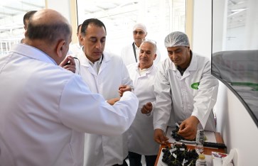 زيارة رئيس الوزراء لشركة مغربى الزراعية زيارة رئيس الوزراء لشركة مغربى الزراعية