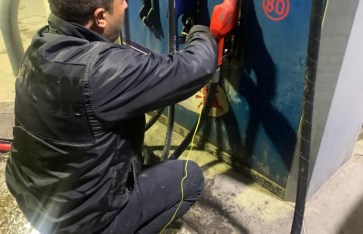 حملات على محطات الوقود حملات على محطات الوقود