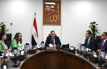 اجتماع متابعة المشروعات فى محافظة دمياط اجتماع متابعة المشروعات فى محافظة دمياط