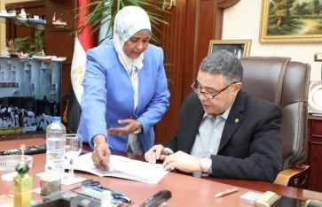 محافظ البحر الأحمر يعتمد نتيجة الشهادة الإعدادية بنسبة نجاح 73.1% محافظ البحر الأحمر يعتمد نتيجة الشهادة الإعدادية بنسبة نجاح 73.1%