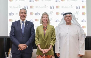 خلال توقيع الاتفاقية بين شركة موارد للتمويل وشركة AFS، إيذانًا بإطلاق مركز تمكين التكنولوجيا المالية في دبي. خلال توقيع الاتفاقية بين شركة موارد للتمويل وشركة AFS، إيذانًا بإطلاق مركز تمكين التكنولوجيا المالية في دبي.