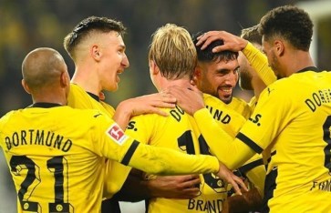 بوروسيا دورتموند  بوروسيا دورتموند