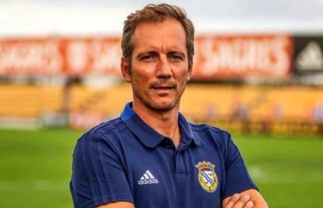 ألكسندر سانتوس  ألكسندر سانتوس