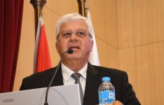 وزير التعليم العالي والبحث العلمي 