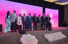 خلال المؤتمر  خلال المؤتمر