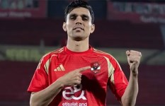 أشرف بن شرقى