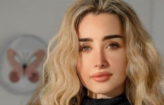 هنا الزاهد  هنا الزاهد