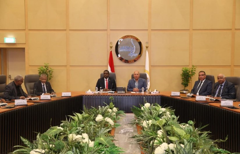 الفريق كامل الوزير. الفريق كامل الوزير.
