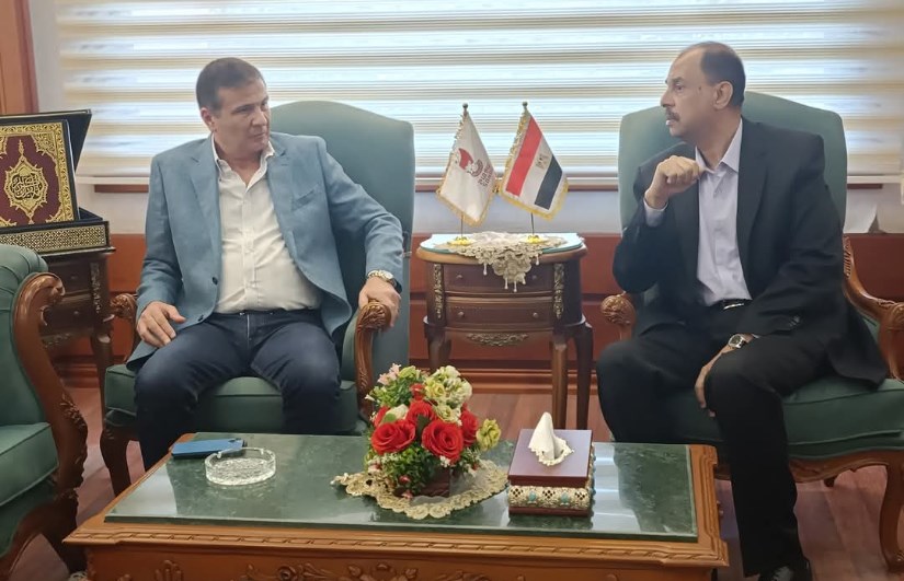 وزير الزراعة مع محافظ سوهاج وزير الزراعة مع محافظ سوهاج