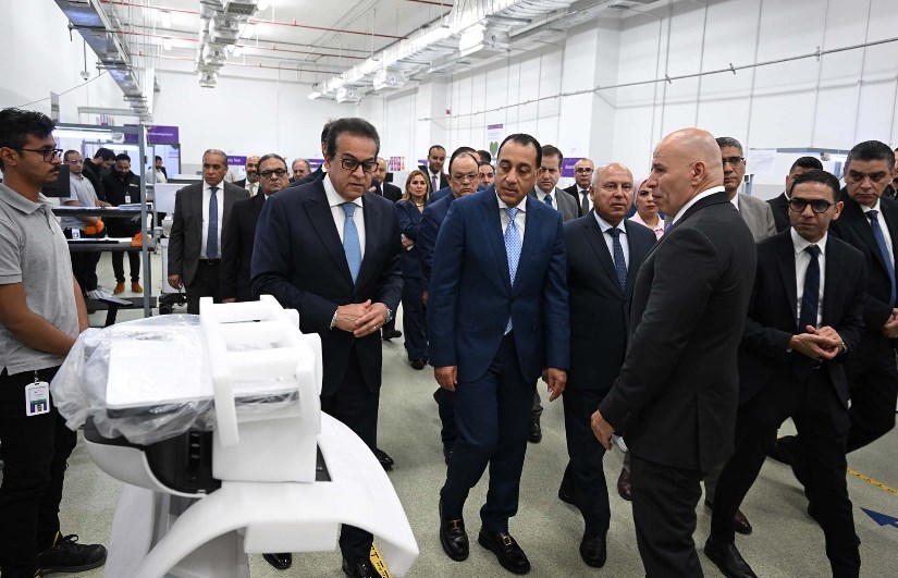 مدبولي يتفقد مصنع إنتاج أجهزة السونار والرنين المغناطيسى مدبولي يتفقد مصنع إنتاج أجهزة السونار والرنين المغناطيسى