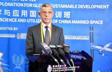 رئيس وكالة الفضاء المصرية  رئيس وكالة الفضاء المصرية