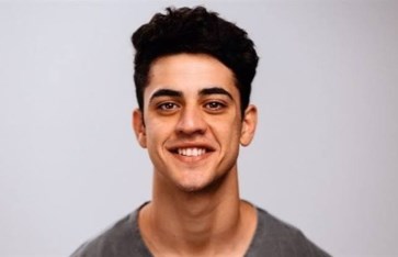 أدم الشرقاوي 