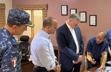 وزير البترول خلال الزيارة  وزير البترول خلال الزيارة