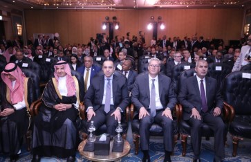 خلال المنتدى خلال المنتدى