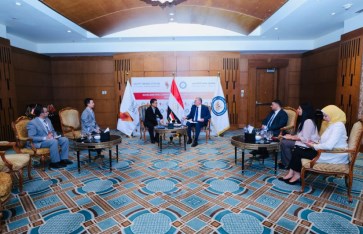 خلال الاجتماع  خلال الاجتماع