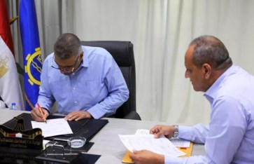 محافظ أسوان 