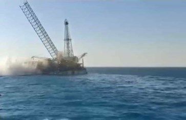 حادث انقلاب للبارج البحري حادث انقلاب للبارج البحري