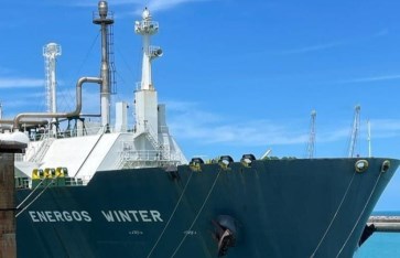 وصول سفن الغاز وصول سفن الغاز